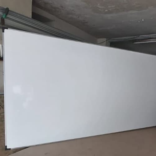 

Ready whiteboard gantung 100 x 200 cm nonmagnet