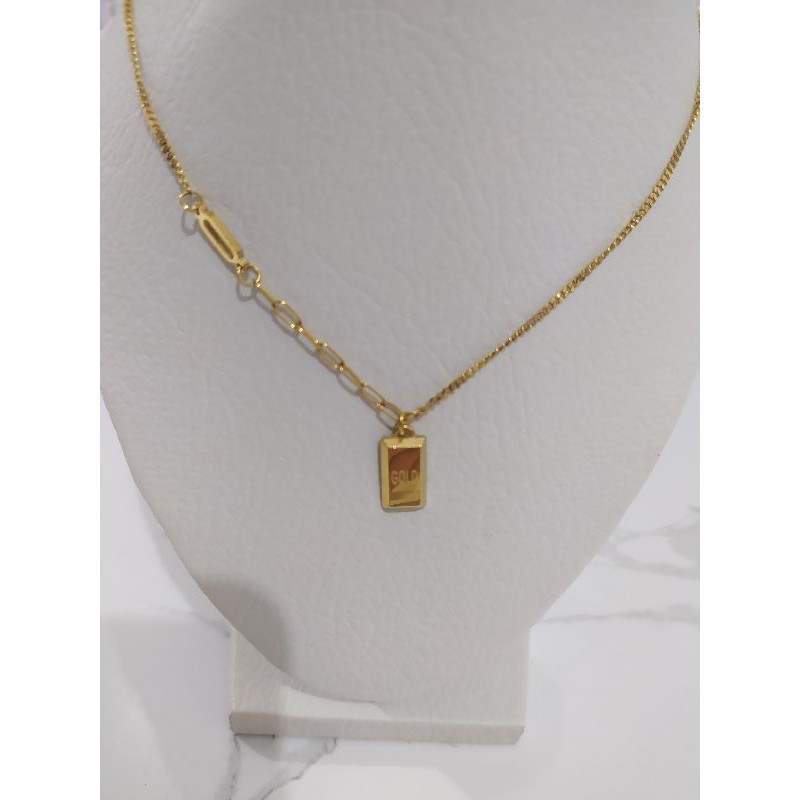 KALUNG TITANIUM LIONTIN EMAS  GOLD