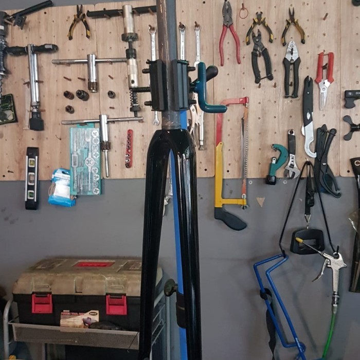 FORK 700C ALLOY CARBON SEMI CARBON FIXIE UBRAKE