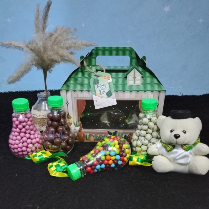 

Limited Parcel Coklat Lebaran Hampers Idul Fitri Box Rumah Baru!