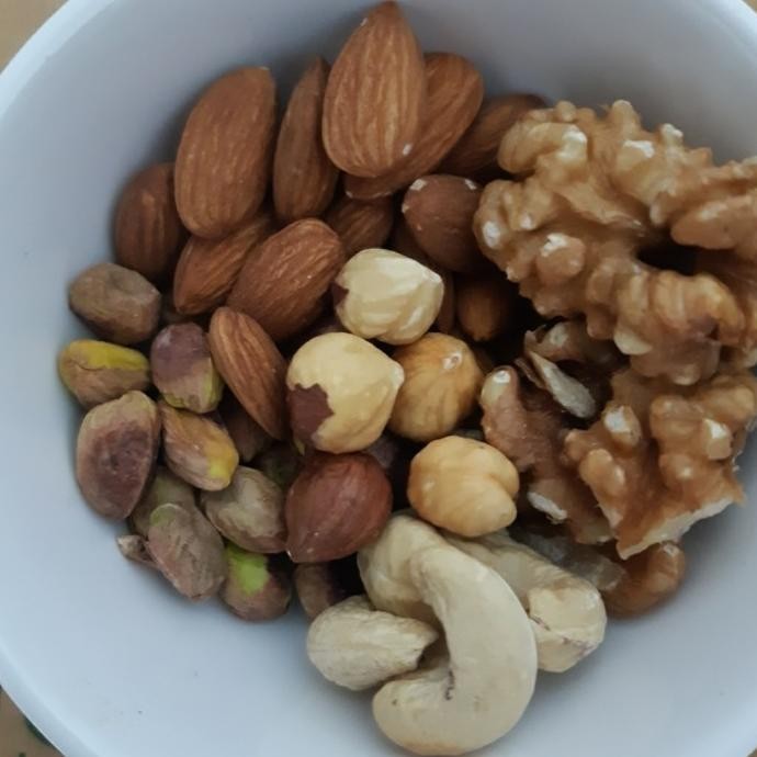 

MIX NUTS ISI 5 MACAM 500gr WALNUT ,ALMOND,PISTACHIO,CASHEW,HAZELNUT SS99