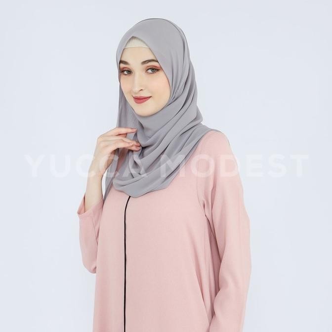 Hijab Pashmina Polos Crinkle Chiffon Safaa Smoke - Yucca Modest