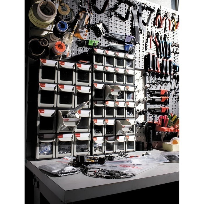 

Shuter Livinbox Fo-308 Flip Out Cabinet Organizer Tool