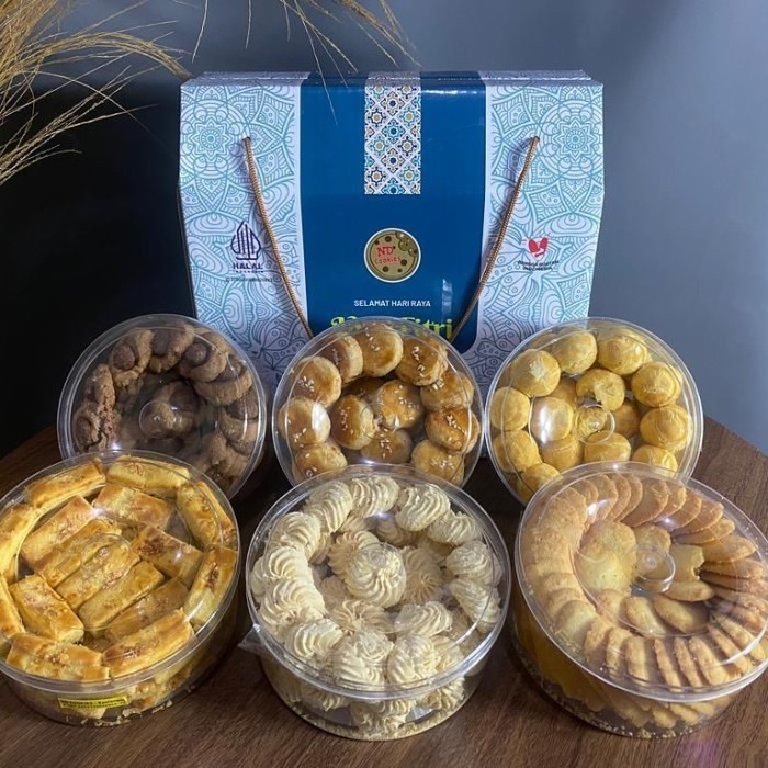

Limited! parsel kue lebaran isi 6 toples New