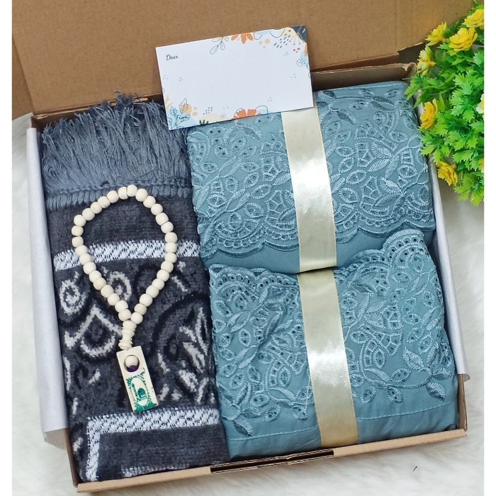 

Hampers Hadiah Set Mukena Dan Sejadah Free Tasbih