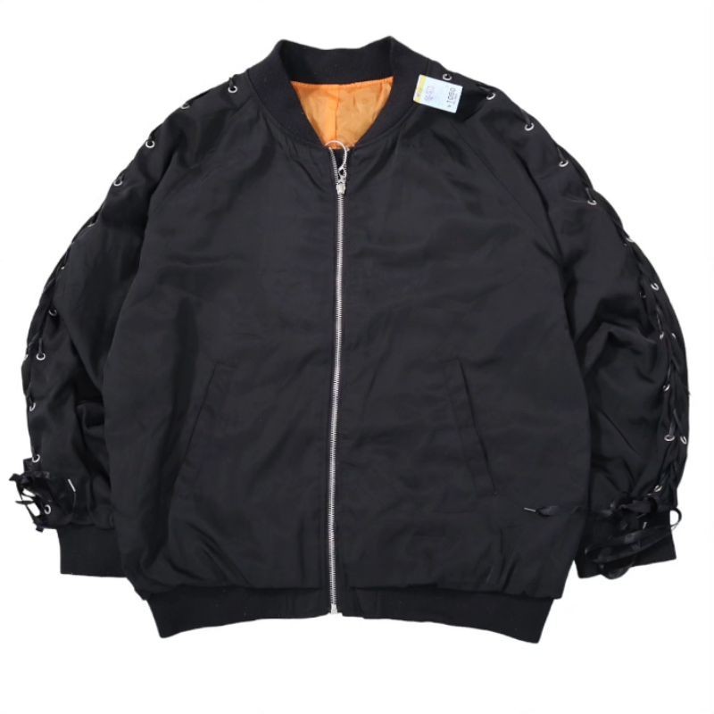 JAKET BOMBER PRIVATE PAUSE Size : L PxL : 66 cm x 60 cm LD : 120 cm