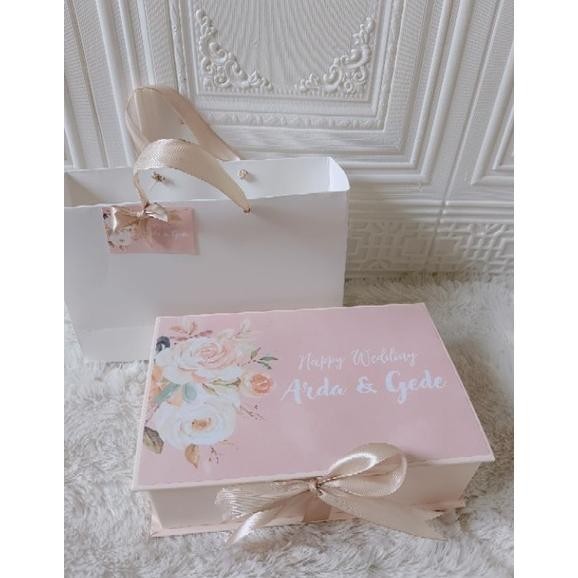 

Ready>>> Custom Hampers Box Satuan / Box Lebaran / Box Idul Fitri/ Hampers Murah / Kotak Kado / Kotak Kado Hard Box