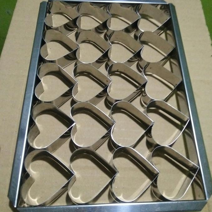 

Terbaik Kastengel Love 20Lubang Berkualitas