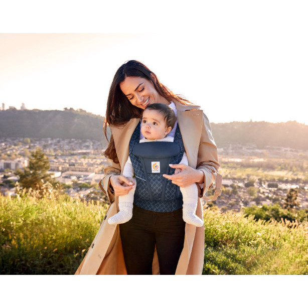 Ergobaby Omni Breeze Baby Carrier - Reach For The Stars