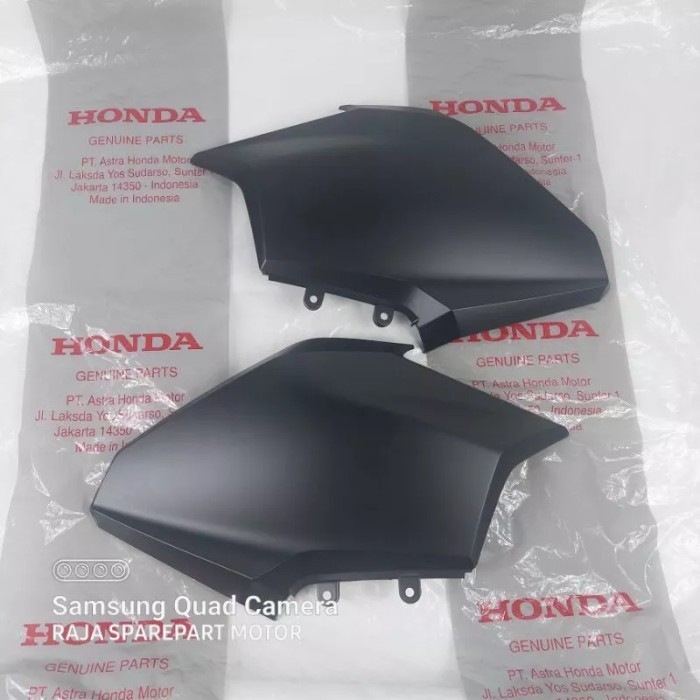 

Cover Front Sayap Kanan Kiri Vario New 160 K2S 2023 Hitam Doff Ori