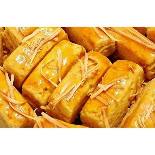 

CR - Terlaris !!! Kue Kering kastengel keju edam / Kue Kastangel Isi 250 gram (1/4 Kg Per Toples ) Paket Murah / kue cemilan keluarga / kue lebaran homemade TERLARIS