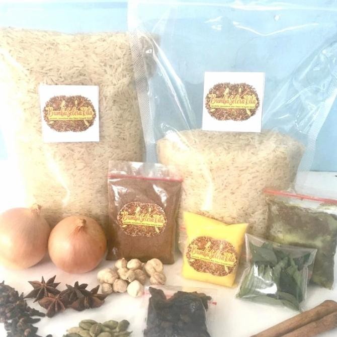 

Beras Basmati 1 kg Lengkap Dengan Bumbu Mandhi/ Nasi Mandhi Instant GT