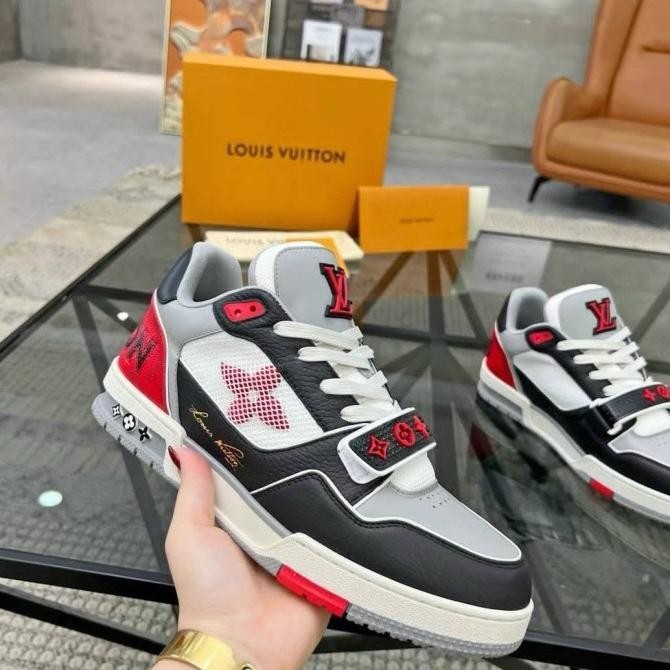 Sepatu Sneaker /  Sepatu Sneaker Pria Branded Impor Miror Ep S180 Benycrumbs