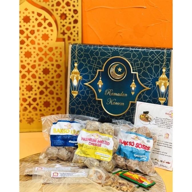 

Hampers Lebaran Parcel Idul Fitri - Bakso Sapi Pack Of 3 Exudbang