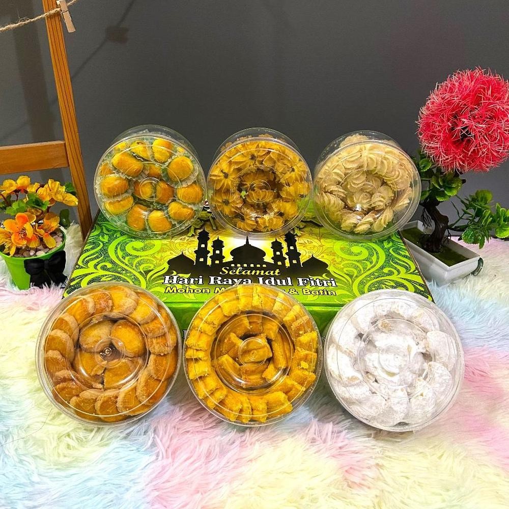 

CR - Paket Kue lebaran Premium Prima Jaya Isi 6 Varian Rasa Kacang Nastar Putri Salju Murah Toplesan Idul Fitri Hampers Lebaran Kue Kering Idul Fitri Parcel Parsel Lebaran Idul Fitri Bingkisan Lebaran Idul Fitri TERLARIS