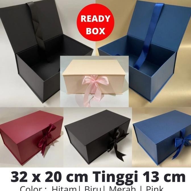 

Gift box/ kotak hadiah/ box besar/ hardbox/ box parcel/ box hampers