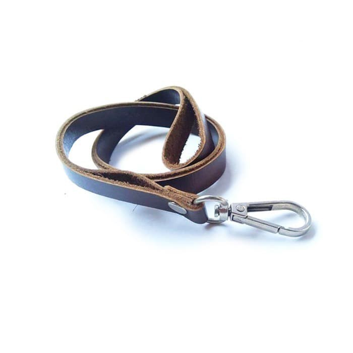 

BARANG TERLARIS Name Tag Id Kulit Asli Logo Bank BTN Warna Coklat -Tali Id Card-