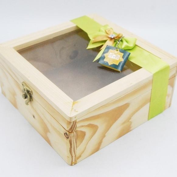 Kotak Kayu Hampers Hantaran Seserahan Lebaran
