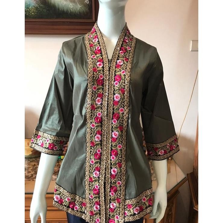 0839 Kebaya Renda Sari India Premium /Kebaya Encim Warna
