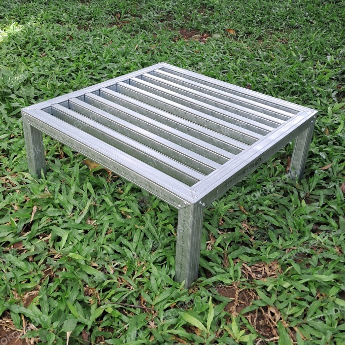 Kaki Pot Besar - Rak Bunga - Standing Pot Ukuran 50Cm X 50Cm