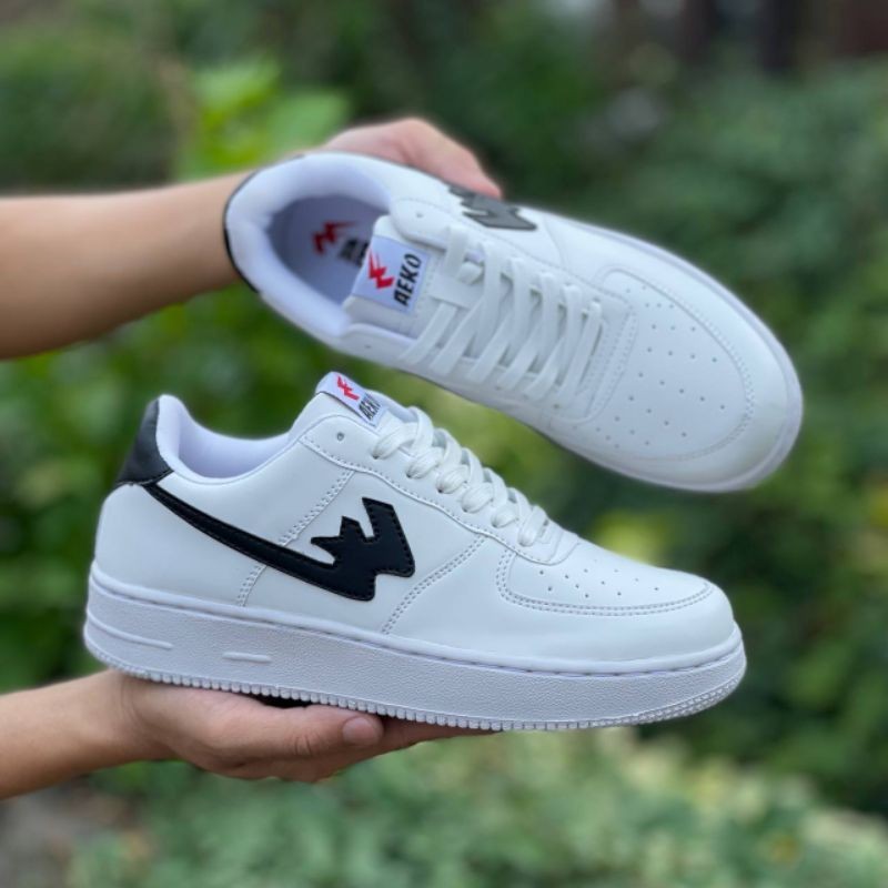 Sepatu Sneakers Aeko Venture White lis Black Pria Wanita Lokal Original