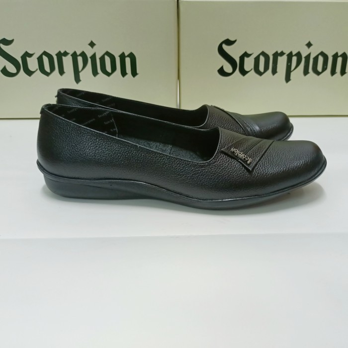 Sepatu Kulit Wanita Scorpion 6199 Hitam