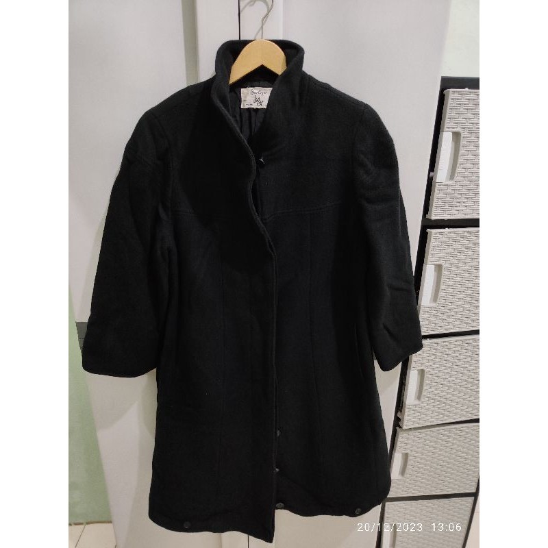 coat wool hitam second preloved