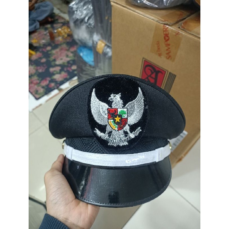 TOPI PET LURAH TERBARU TOPI PET LURAH PRIA