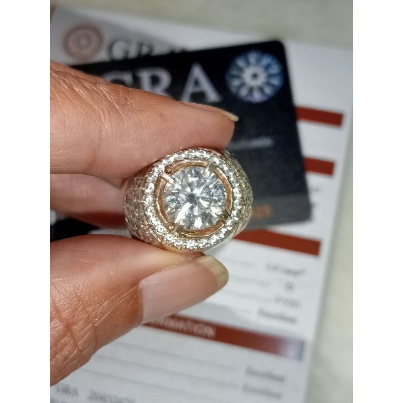 Berlian Moissanite