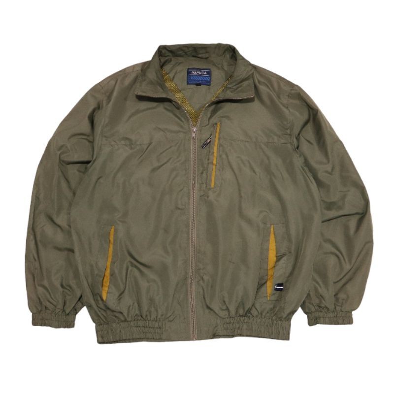 JAKET SPORT NEPUCA WINDBREAKER Size : L
(PxL : 64 cm x 60 cm ) 
LD : 120 cm