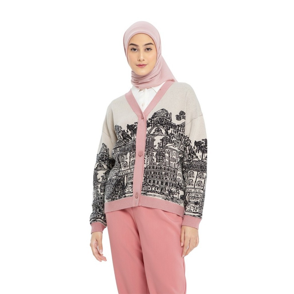 Nada Puspita - Pink House Semeria