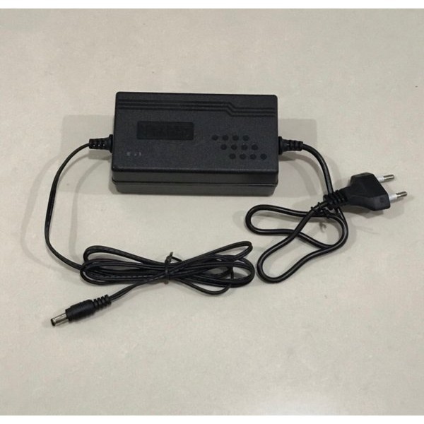 Automatic Charger 12v 1.7A 2A Jack jek Charger Baterai Aki mobil motor mainan Anak Aki 12v