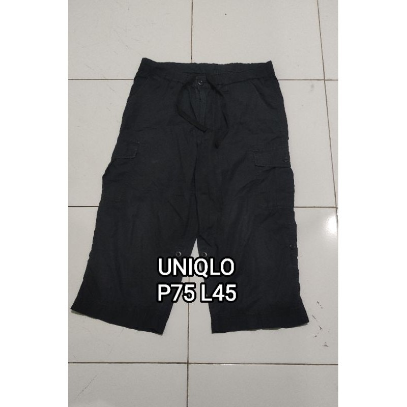 celana pendek uniqlo cargo