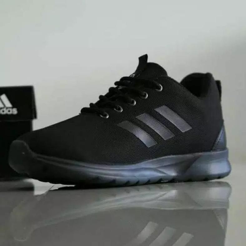 Hasanah36 Sepatu Sneakers Hitam Polos Fullblack Sepatu Pria Sekolah