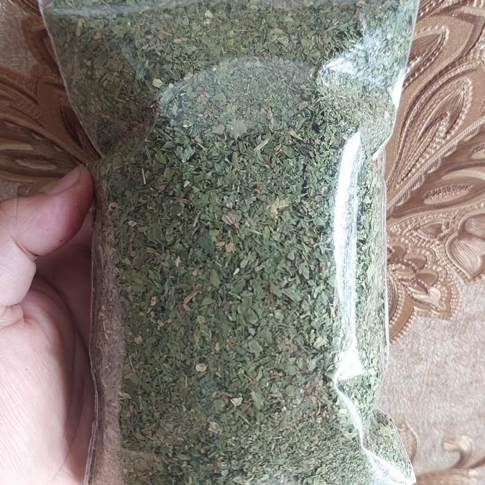 

Daun Parsley Kering 500Gr / 1Kg - Daun Peterseli