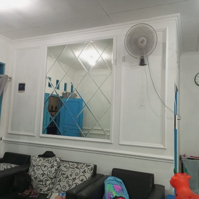 WALL MOULDING KAYU + CERMIN DEKORASI