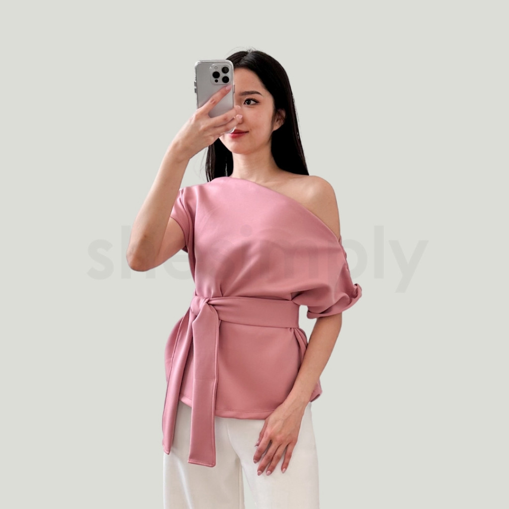 Shesimply Vienna Top Atasan Casual Wanita Korea Sabrina One Shoulder / Off Shoulder Top / Blouse