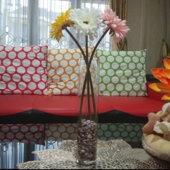 Vas Bunga Kaca Bening Tinggi 30 Cm