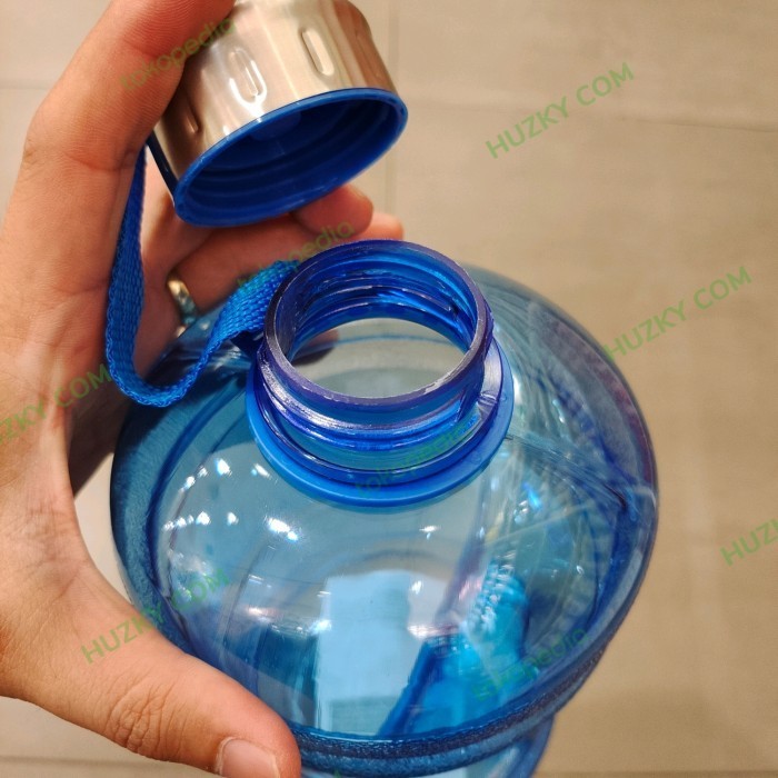 Miniso Botol Minum 2.2Liter Bpa Free