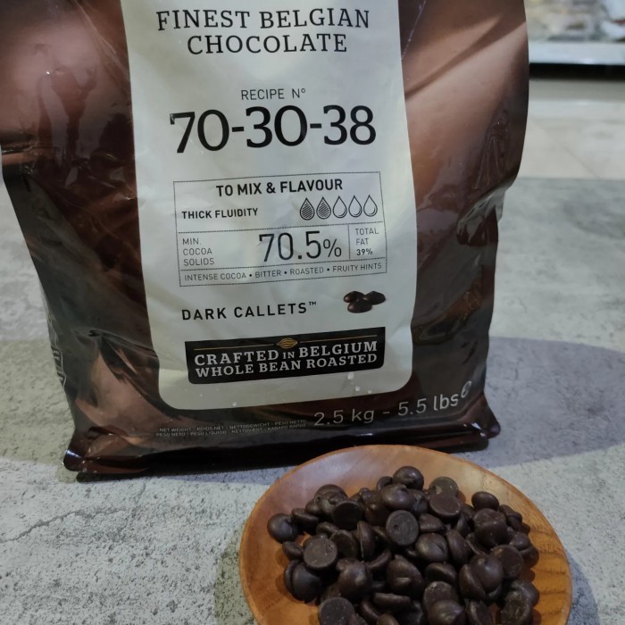 

Ready CALLEBAUT 70-30-38 DARK CHOCOLATE 70% - 250 Gr