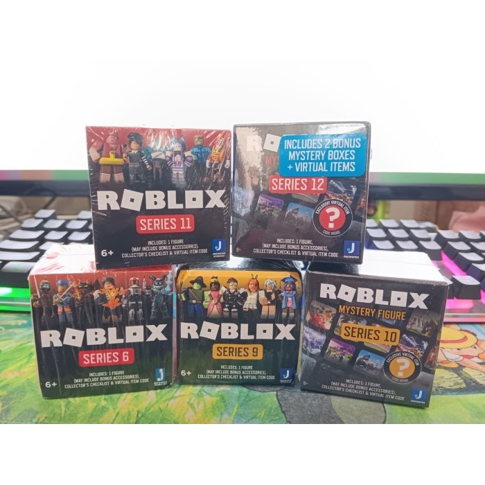 Roblox Figure Series Mystery Box Original / Mainan Figure Anak