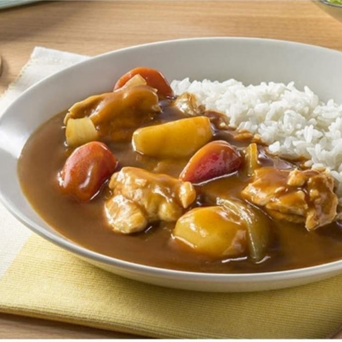 

House Kari ala Jepang SPICY 935g Bumbu Kari HALAL Saus Kari TF
