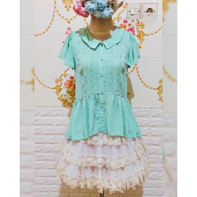 Ingni Kawaii Sage Green Shirt