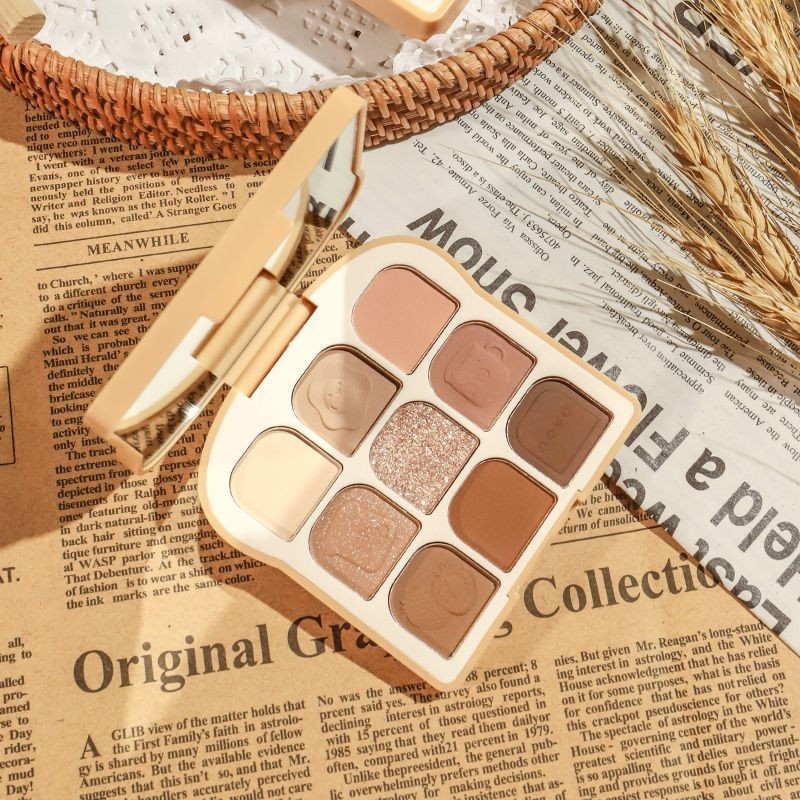 NOVO Eyeshadow Palette - Matte & Shimmer - Toast Shaped - No Powder Flyaway