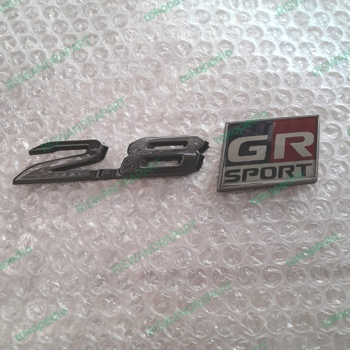 Logo Emblem 2.8 Gr Sport Black Chrome Fortuner