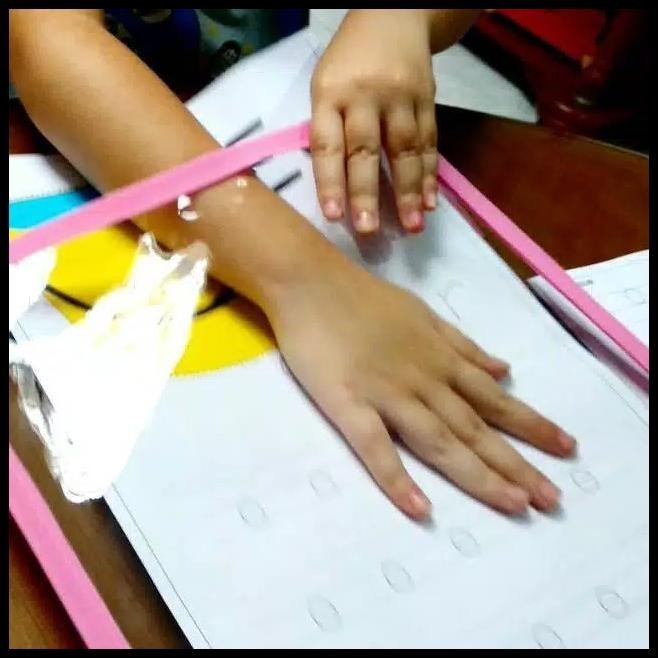 

DISKON WRITING POCKET / KANTONG UNTUK MENULIS / PAPAN TULIS GULUNG SERBA GUNA !