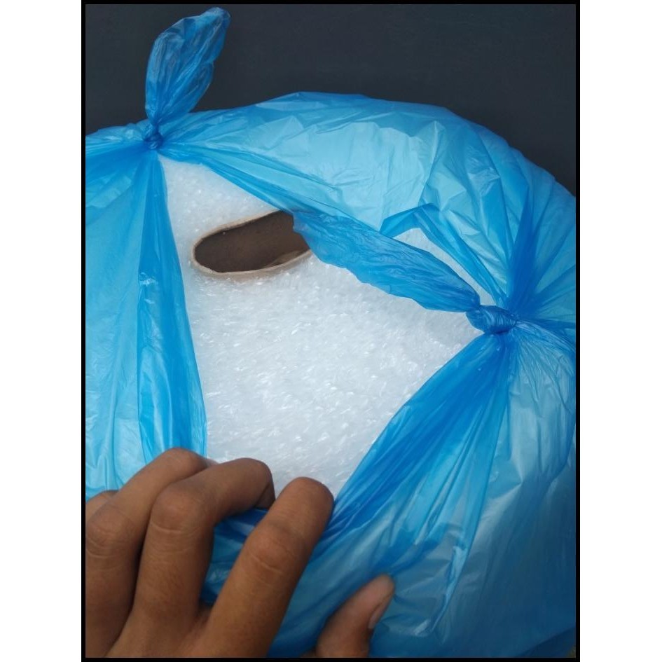 

TERMURAH BUBBLE WRAP WARNA PUTIH MP BAHAN TEBAL KUALITAS TINGGI READY STOK !!!
