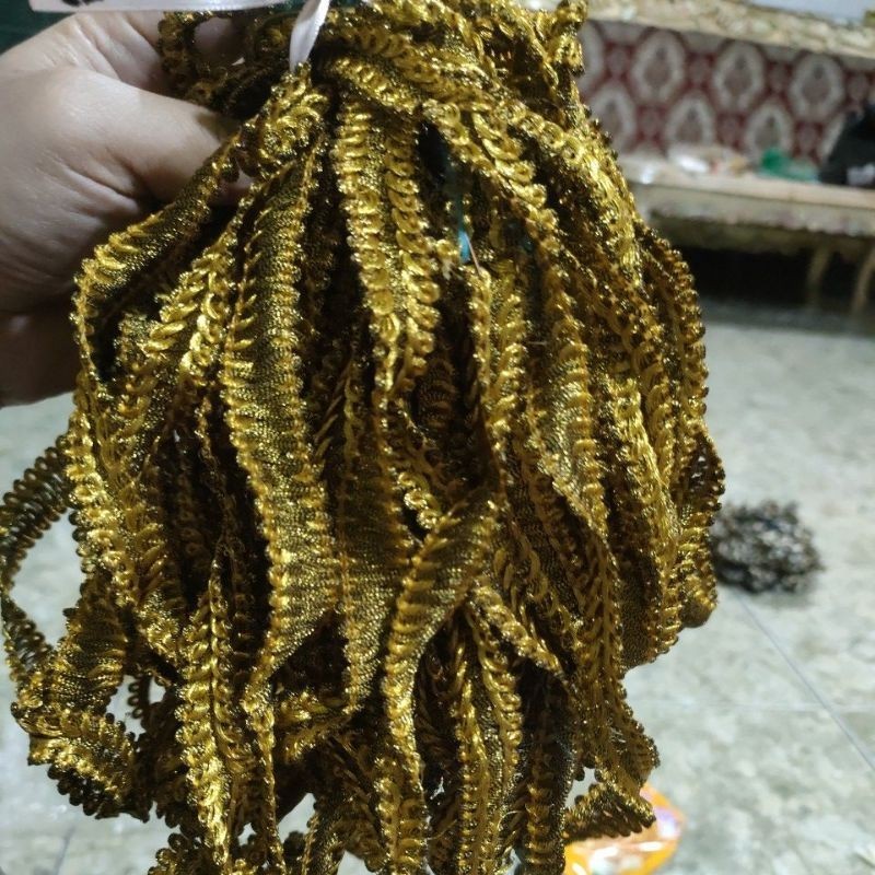 renda urat tengahan gold 1,5cm