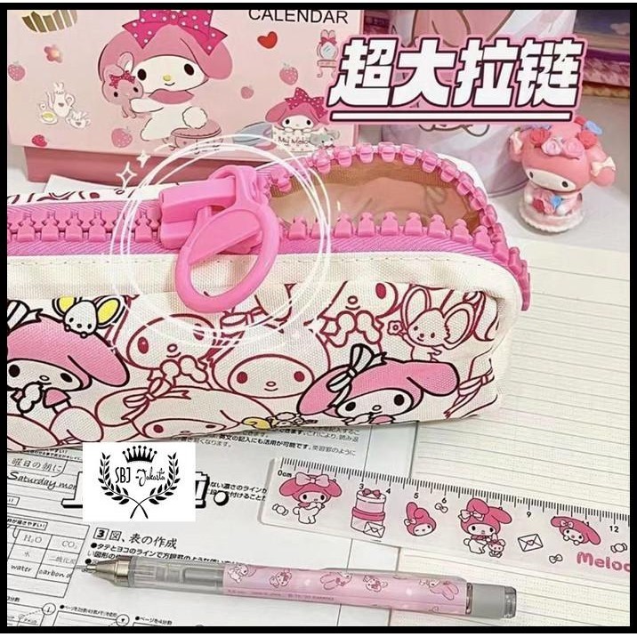 

TERMURAH TEMPAT PENSIL KOTAK PENSIL SOFTCASE KANVAS SANRIO RESLETING BESAR !!!!!!