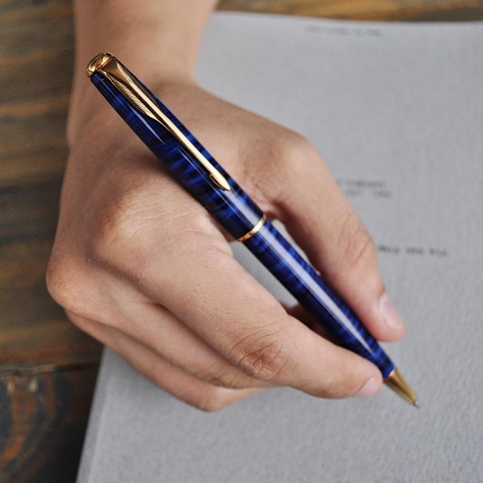 

Ready Parker Sonnet Limited Edition Laque Midnight Blue Ballpoint